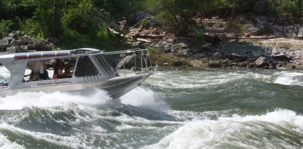 Enjoy and excursion on a jet boat